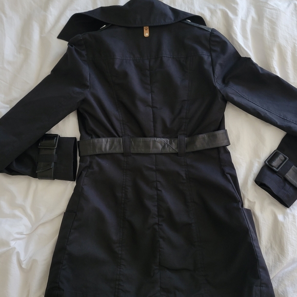 Mackage double-breasted lightweight trench in XS - Picture 2 of 16